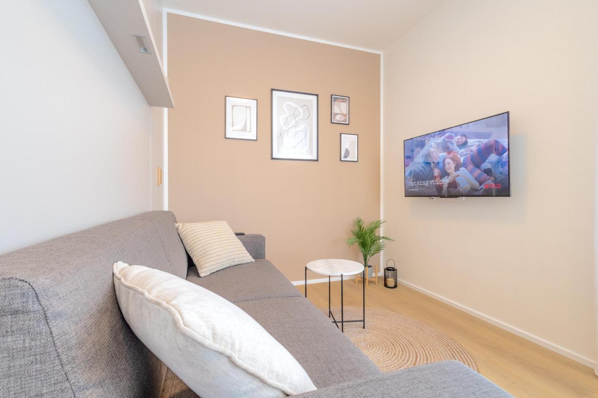 Bright 2Br - 8Th Floor, Balcony, Free Parking - By Gravity Prague Apartment Bagian luar foto
