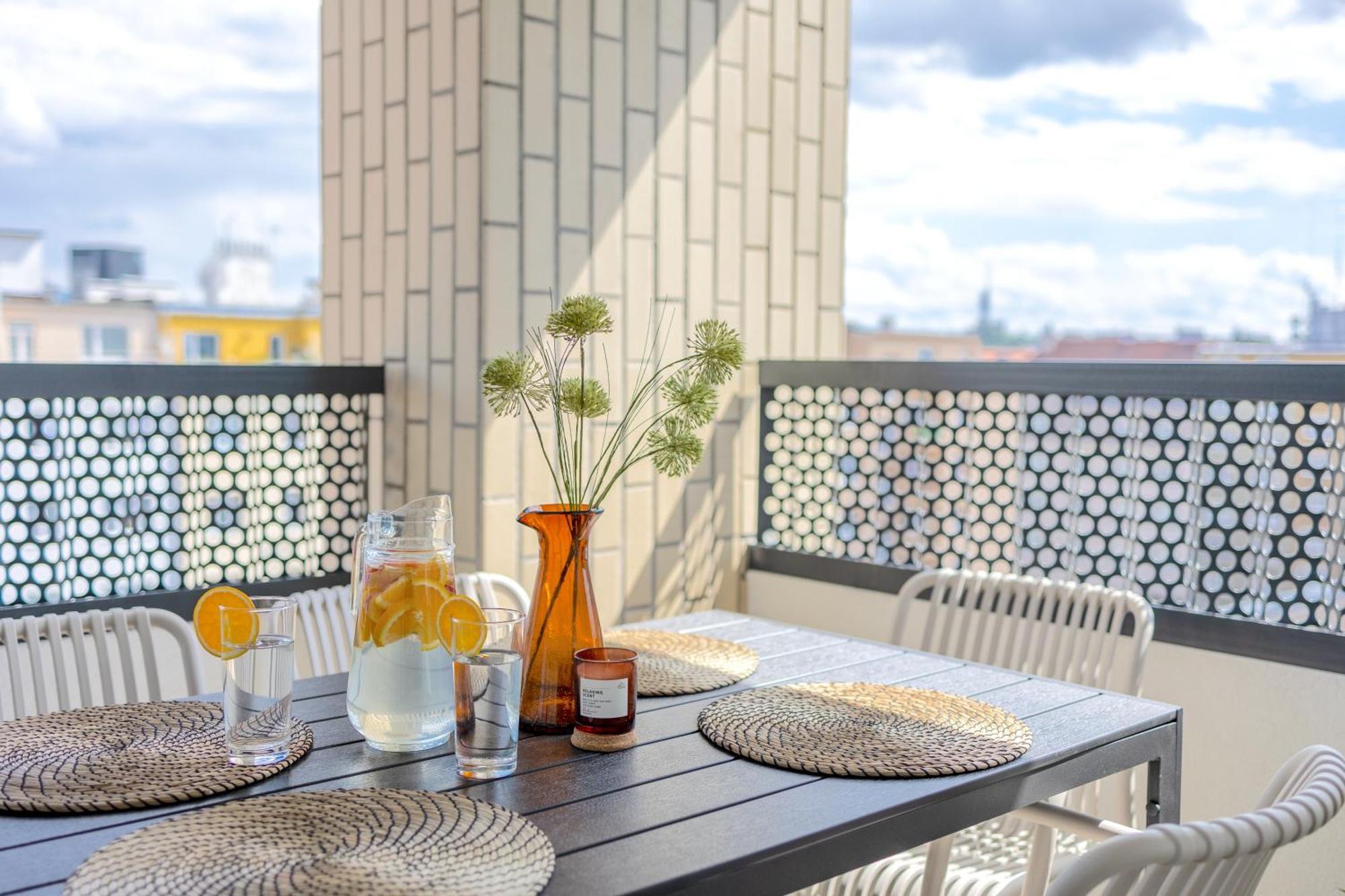 Bright 2Br - 8Th Floor, Balcony, Free Parking - By Gravity Prague Apartment Bagian luar foto