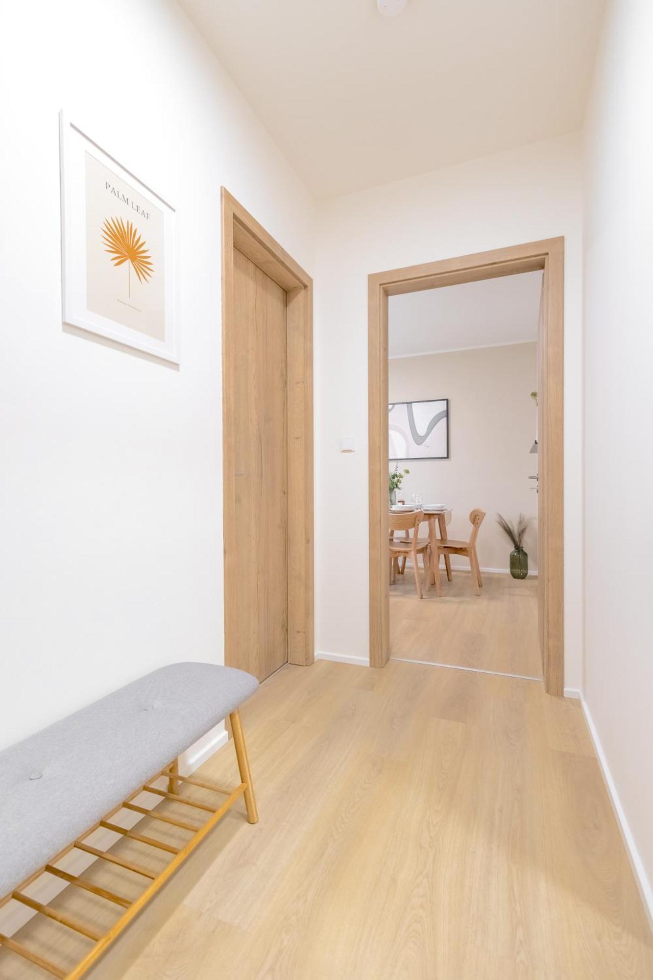 Bright 2Br - 8Th Floor, Balcony, Free Parking - By Gravity Prague Apartment Bagian luar foto