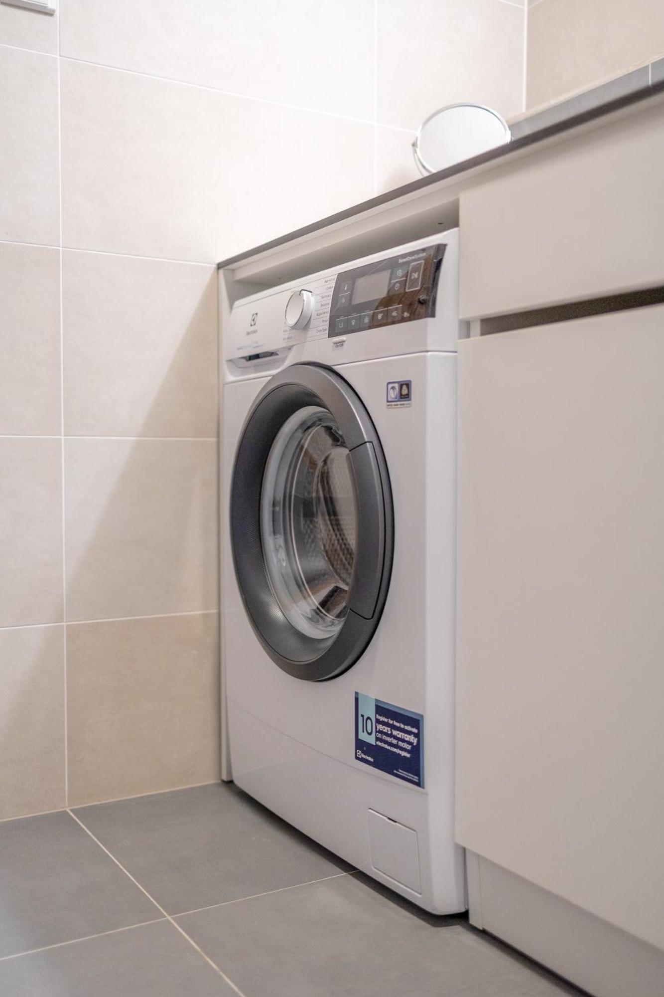 Bright 2Br - 8Th Floor, Balcony, Free Parking - By Gravity Prague Apartment Bagian luar foto